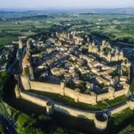 Spacieux Au Pied De La Cite Medievale * 卡尔卡松