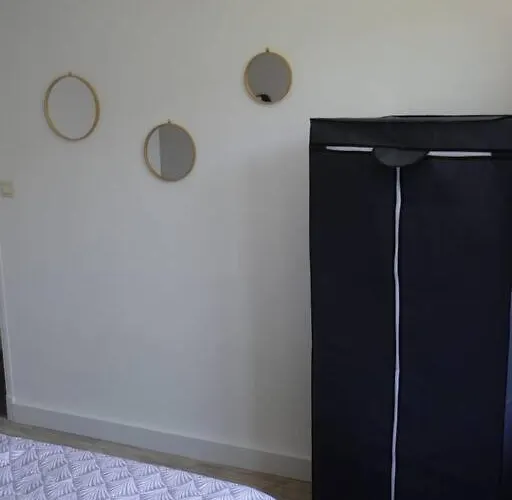 Spacieux Au Pied De La Cite Medievale *